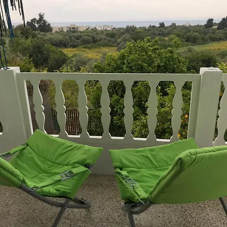 アパート Tina's Cozy Polis