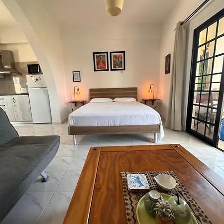 Apartment Tina's Cozy Polis